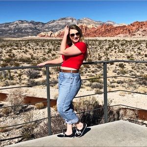 Meet your Posher, Suzie